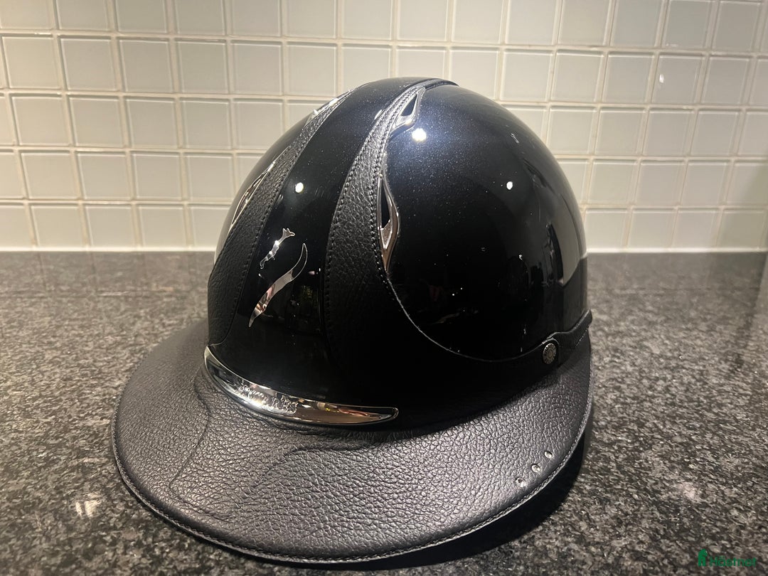 Hjälmar ryttarutrustning till salu: Ridhjälm Antares premium glossy eclipse swarowski i Älvkarleby - Annons 2