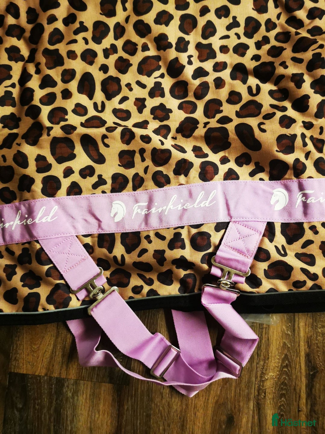 Täcken hästutrustning till salu: Nytt Regntäcke i stl 85 i Avesta - Annons 3