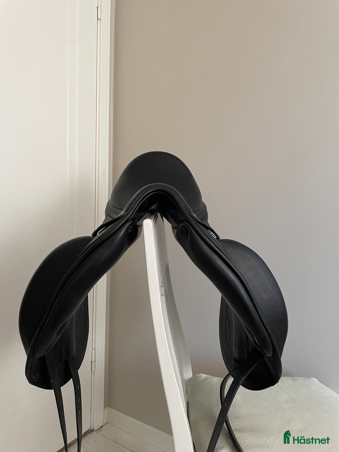 Sadlar hästutrustning till salu: Jättefin Equipe Olympia  i Nynäshamn - Annons 3