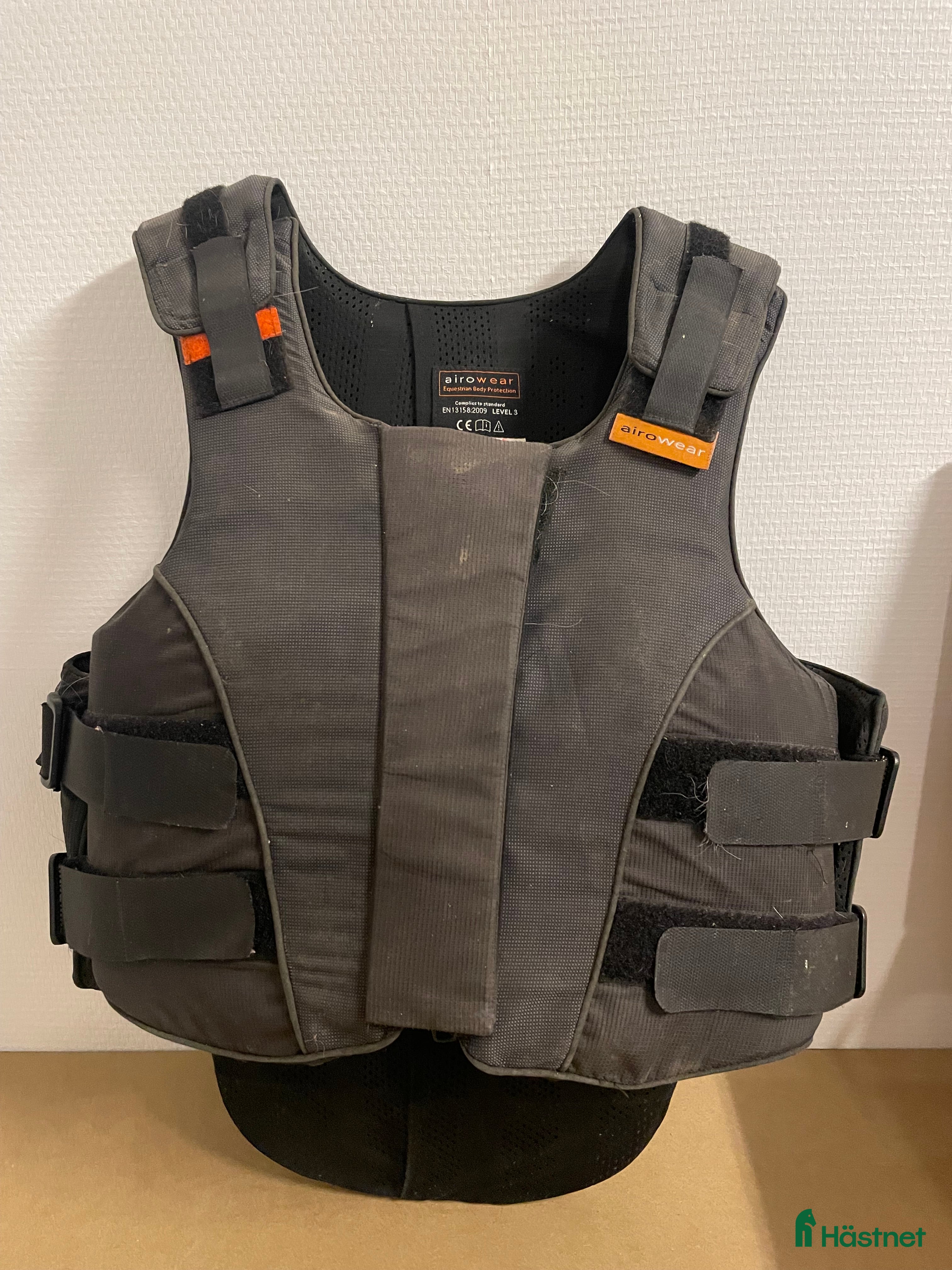 Säkerhetsvästar ryttarutrustning till salu: Ridväst  i Nyköping - Annons 12