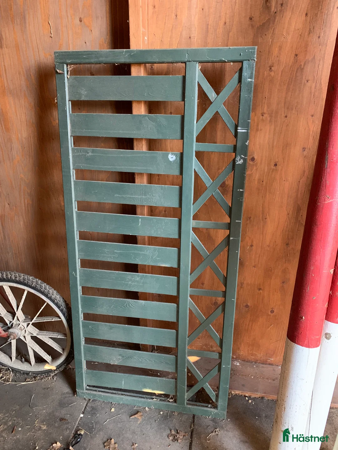 Övrig utrustning övrig utrustning till salu: Bommar + grind - Annons 2