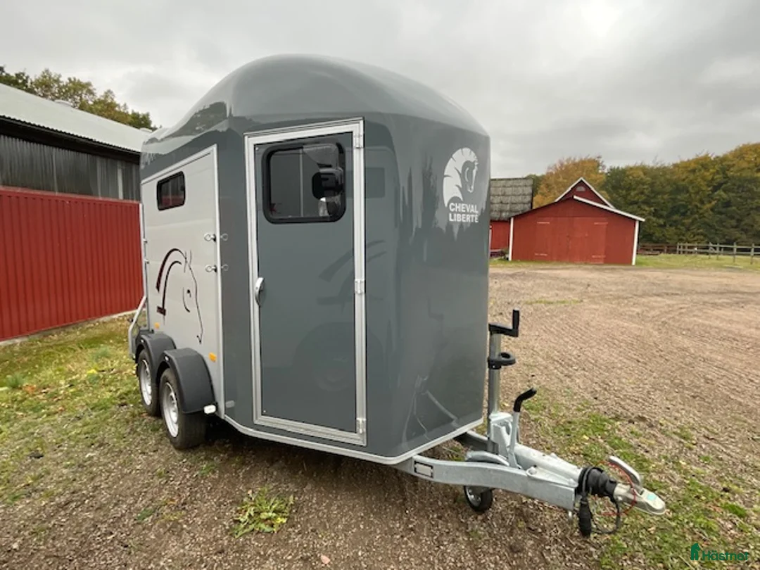 Hästtransporter  fordon & transport till salu: Demo-vagn Cheval Liberté - Annons 1