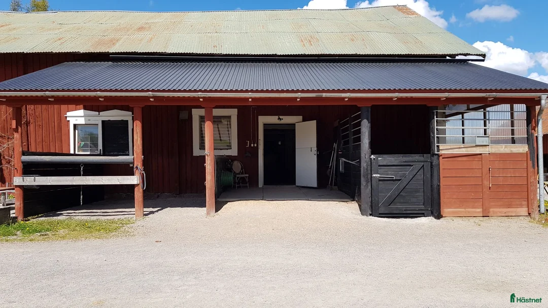  stallplats finnes: Lediga platser på Ytterstene Gård i Vagnhärad - Annons 1