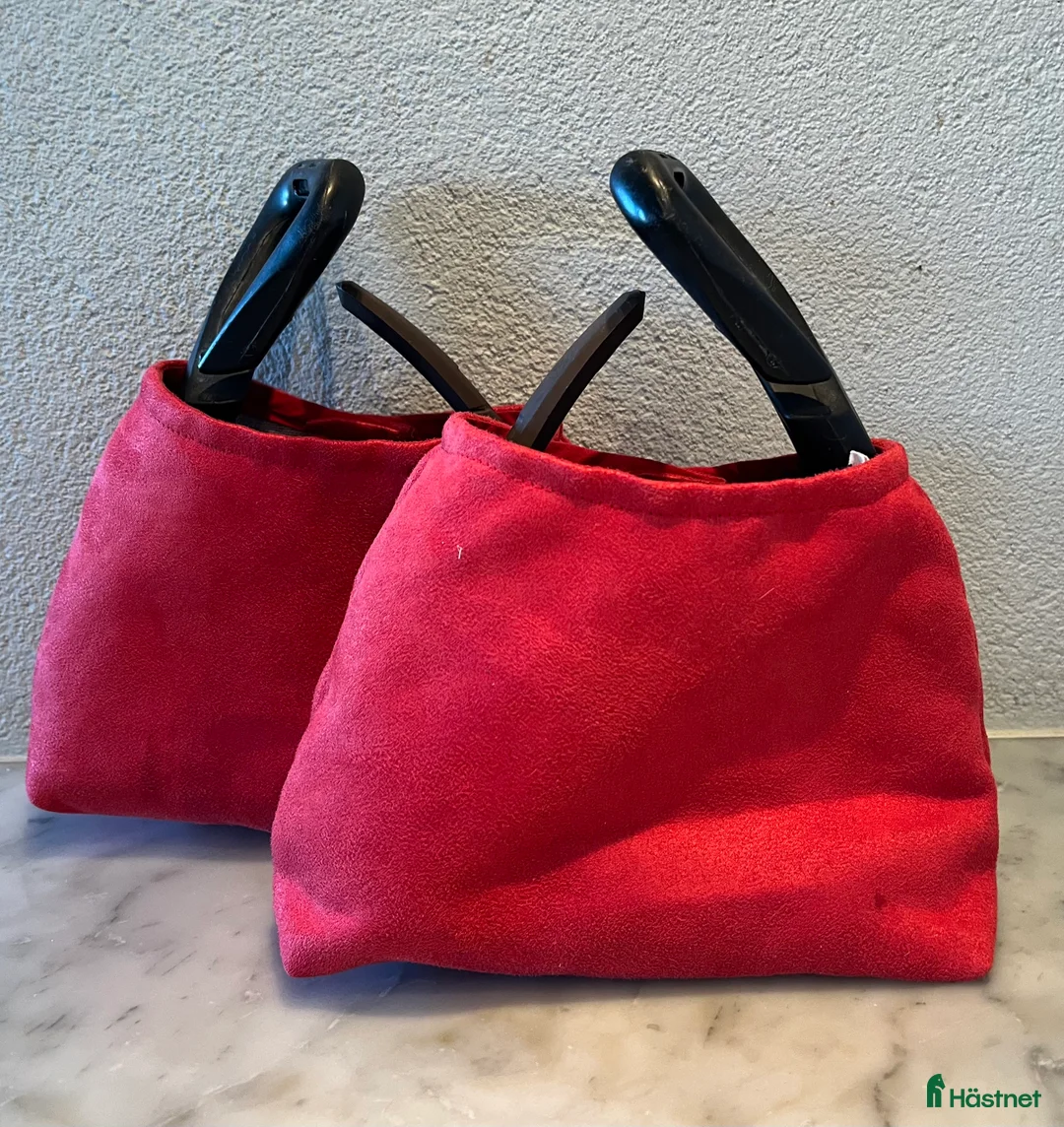 Stigbyglar hästutrustning till salu: Equipe Freejump - Annons 2