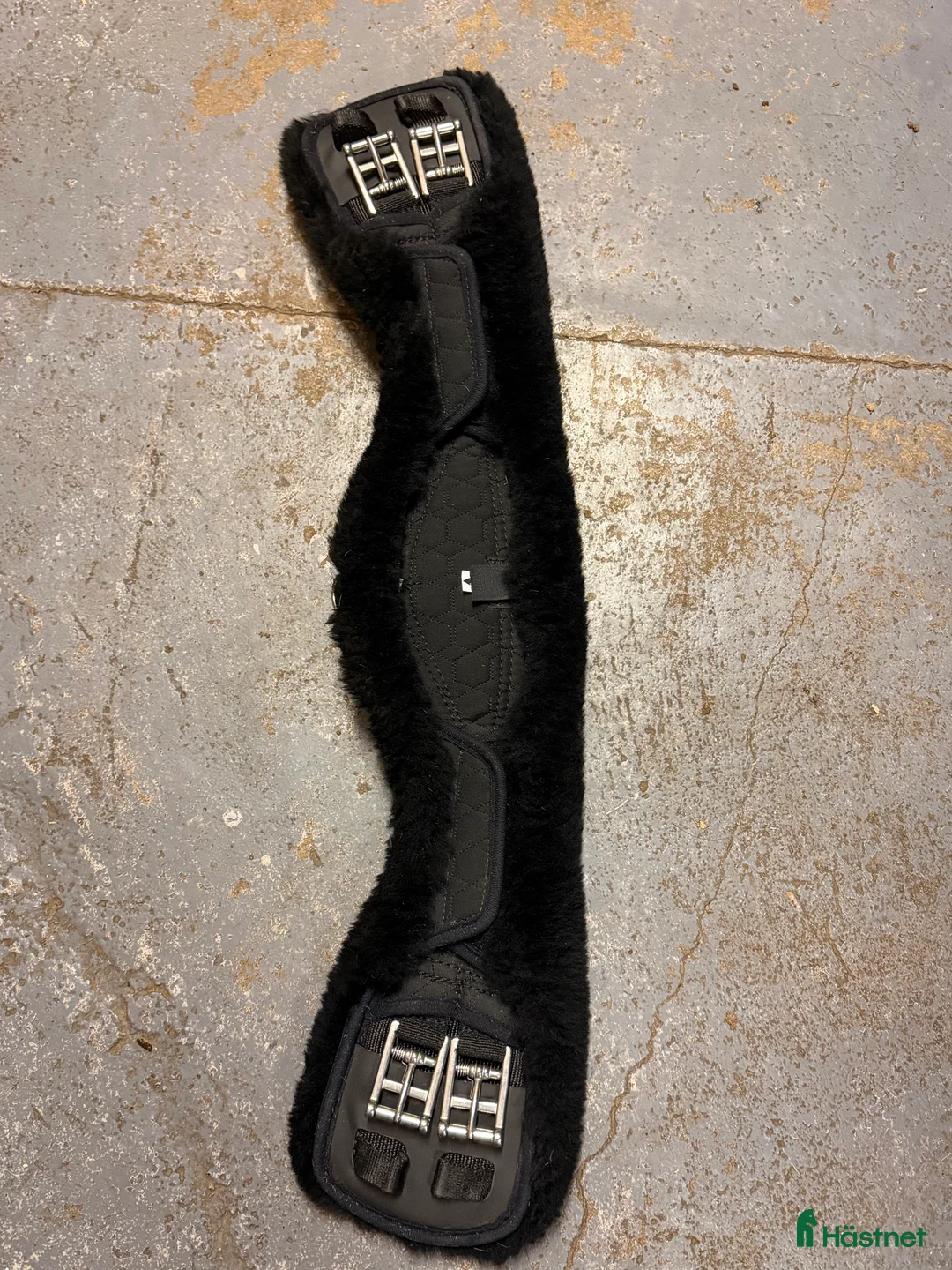 Sadeltillbehör hästutrustning till salu: Mattes Crescent sadelgjord 70cm i Vaxholm - Annons 1