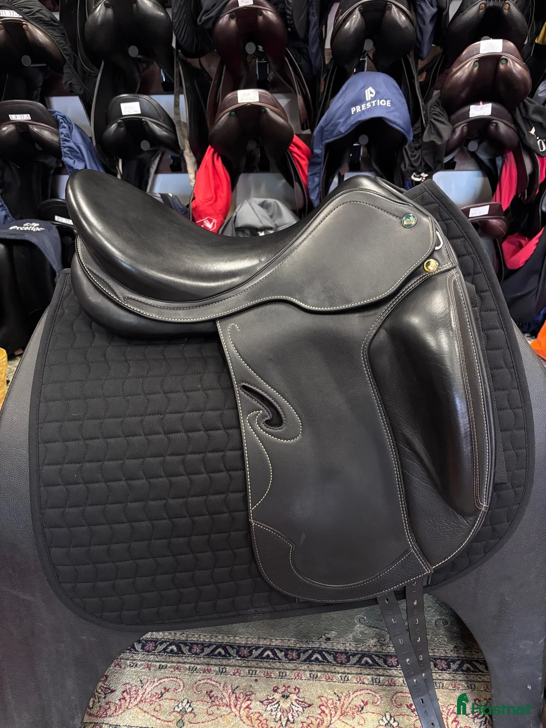 Sadlar hästutrustning till salu: Prestige Passion 17” (527) - Annons 2