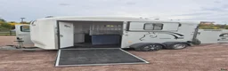 Hästtransporter  fordon & transport till salu: Cheval Touring 2021 momsad - Annons 11
