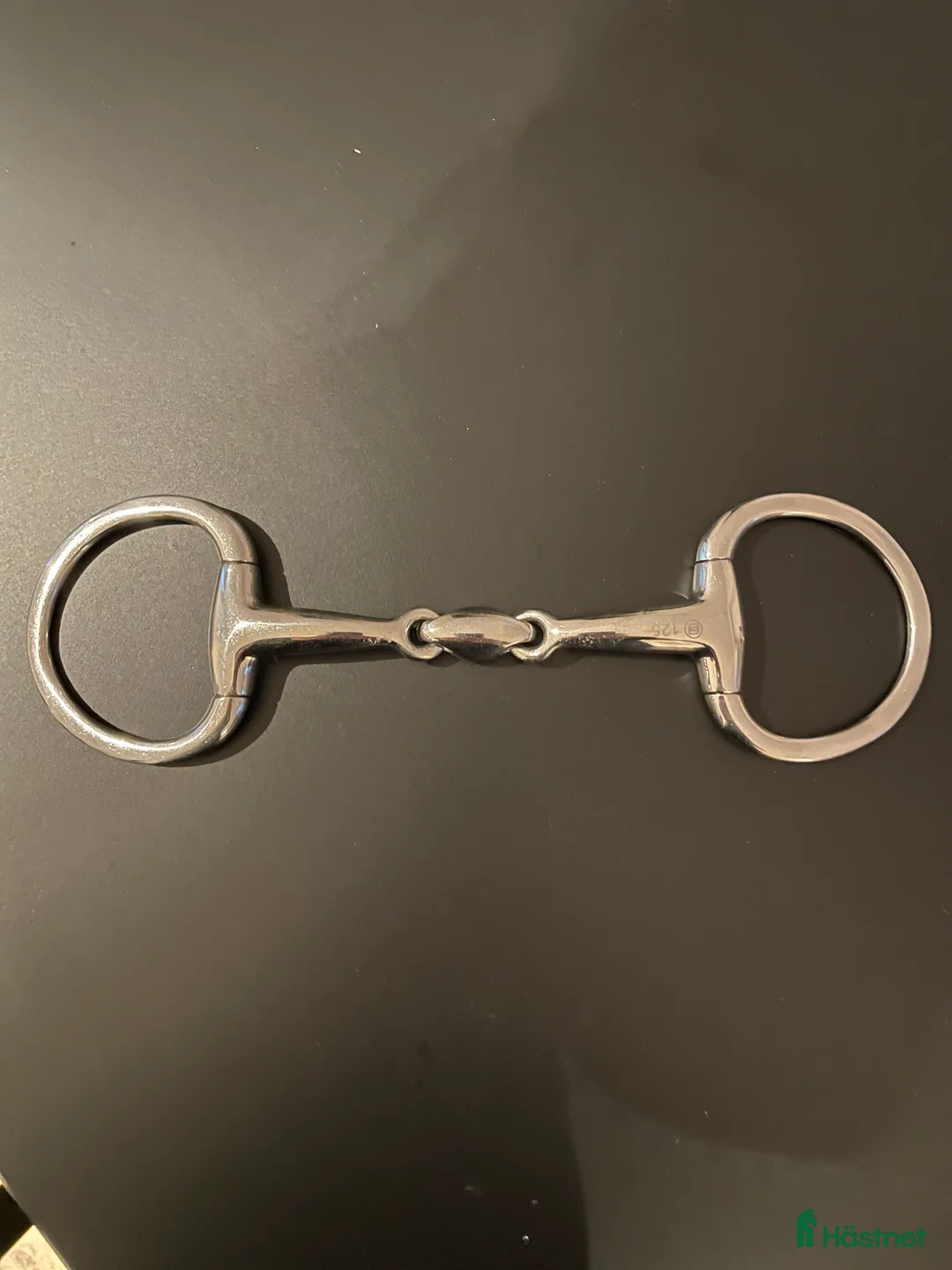 Bett hästutrustning till salu: Tredelat bett i Bankeryd - Annons 1