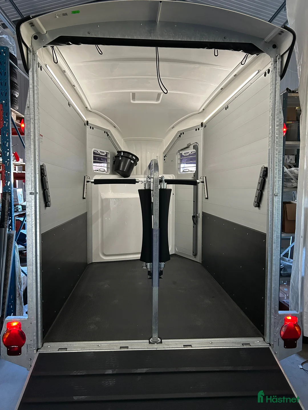Hästtransporter  fordon & transport till salu: Humbaur Areion Shape DEMO - Annons 2