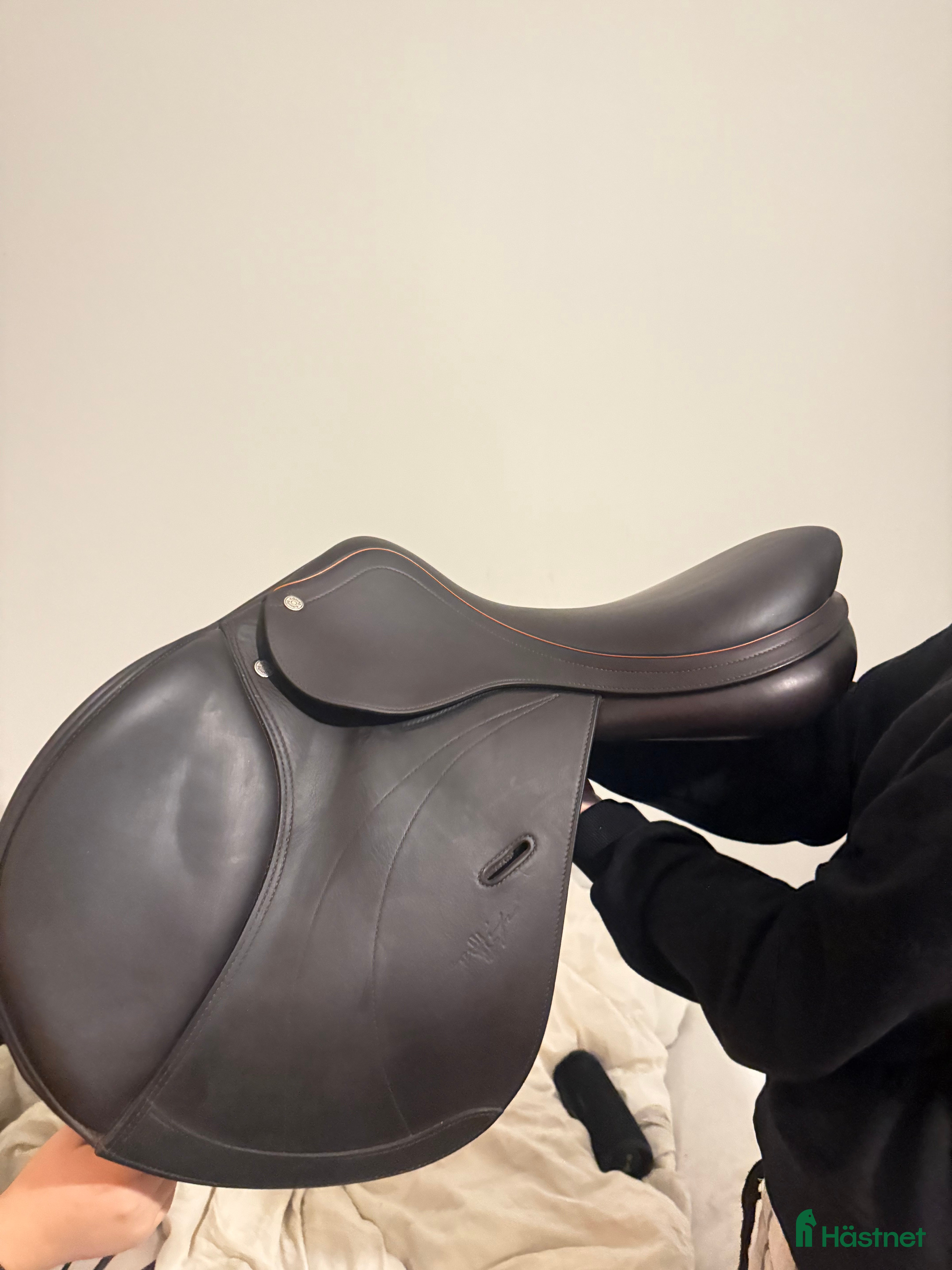 Sadlar hästutrustning till salu: Equip expression special i Tungelsta - Annons 3