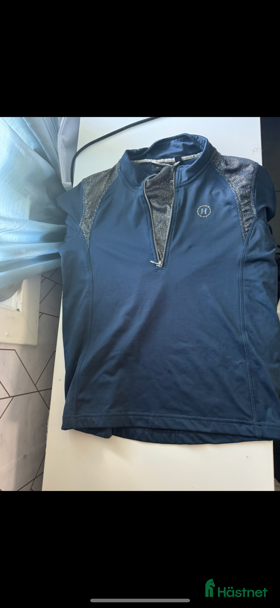 Övrigt Ridkläder ryttarutrustning till salu: Funktionströja Maywood JH  i Bro - Annons 3