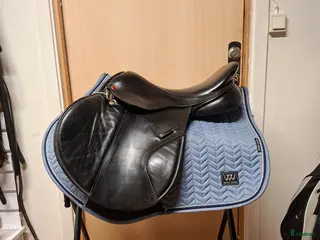 Sadlar hästutrustning Albion Legend K2 - Annons 1