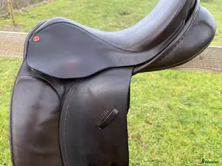 Sadlar hästutrustning till salu: Dressyrsadel ponny, Wellington 16” i Glemmingebro - Annons 2