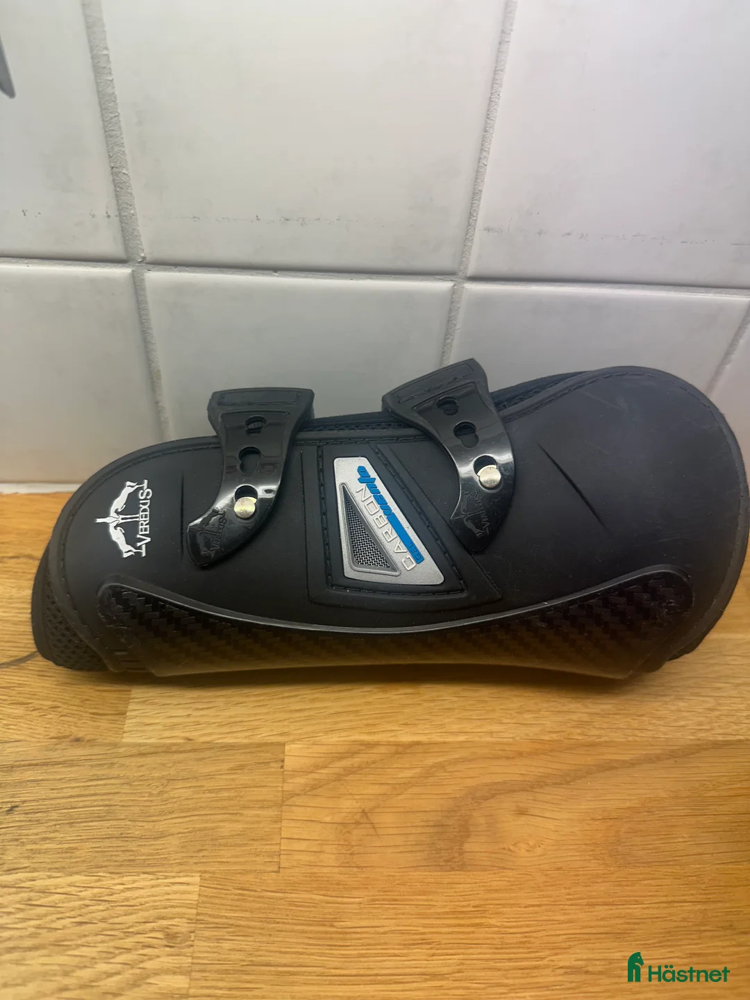 Benskydd hästutrustning till salu: Carbon Gel Vento Senskydd Svart - Annons 2