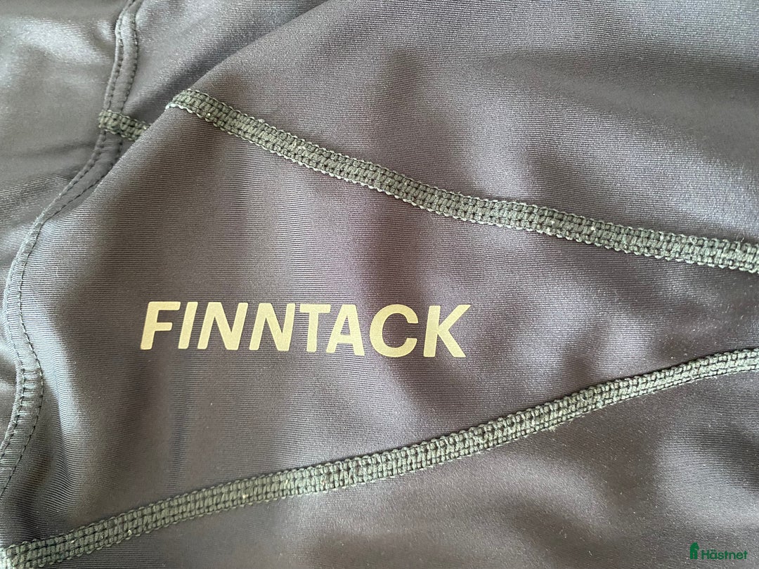 Ridbyxor ryttarutrustning till salu: 2 st Finntack ridtights i Brålanda - Annons 1