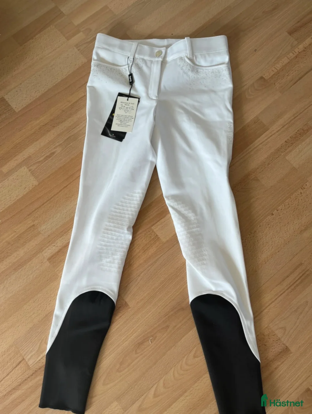 Ridbyxor ryttarutrustning till salu: Vita equilineridbyxor i Tidaholm - Annons 1