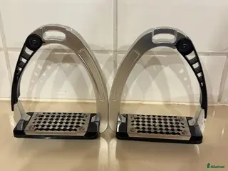 Stigbyglar hästutrustning Acavallo - Annons 2