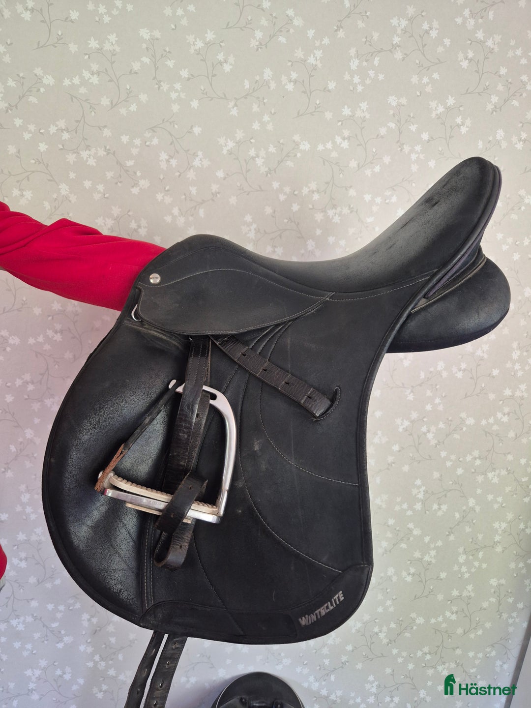 Sadlar hästutrustning till salu: Sadlar, både nya och bättre begagnade i Karlstad - Annons 1