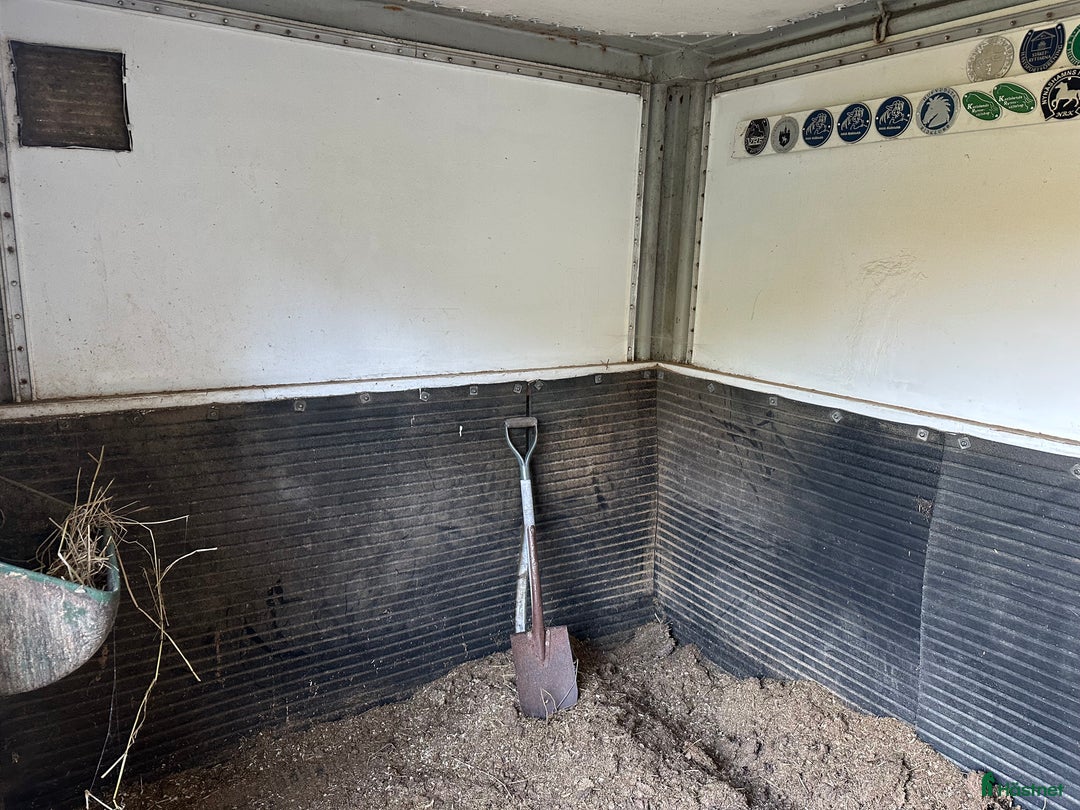 Stallinredning, stängsel & gård övrig utrustning till salu: Ponnystall bortskänkes - Annons 2