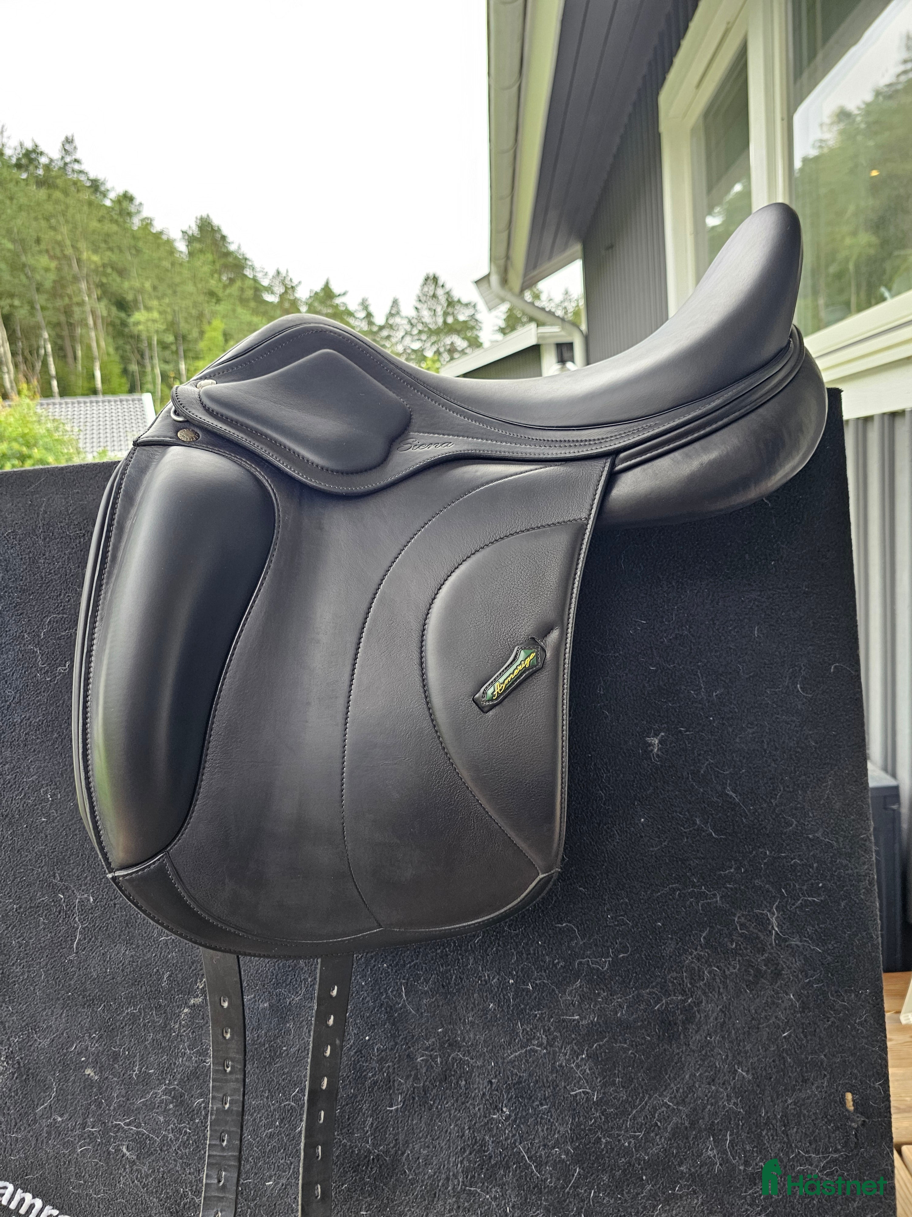 Sadlar hästutrustning till salu: Amerigo Classic Siena Pinerolo  i Kungsbacka - Annons 3