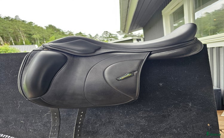 Sadlar hästutrustning till salu i Kungsbacka - Annons 10