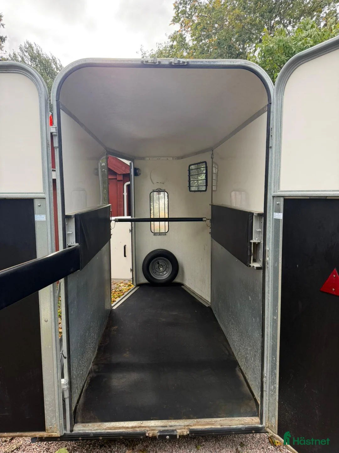 Hästtransporter  fordon & transport till salu: Nybesiktigad Fautras JMS Classic 1,5 2020/2021 - Annons 2