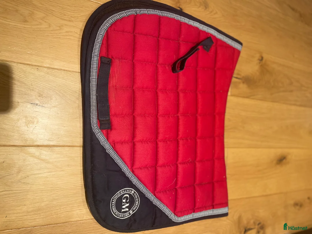 Schabrak & Vojlockar hästutrustning till salu: Olika schabrak tillsalu i Dannike - Annons 11