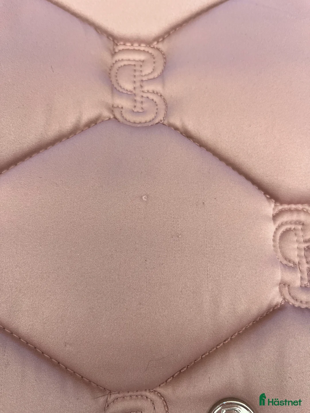 Schabrak & Vojlockar hästutrustning till salu: Rosa ps of sweden schabrak med pärlor  - Annons 3