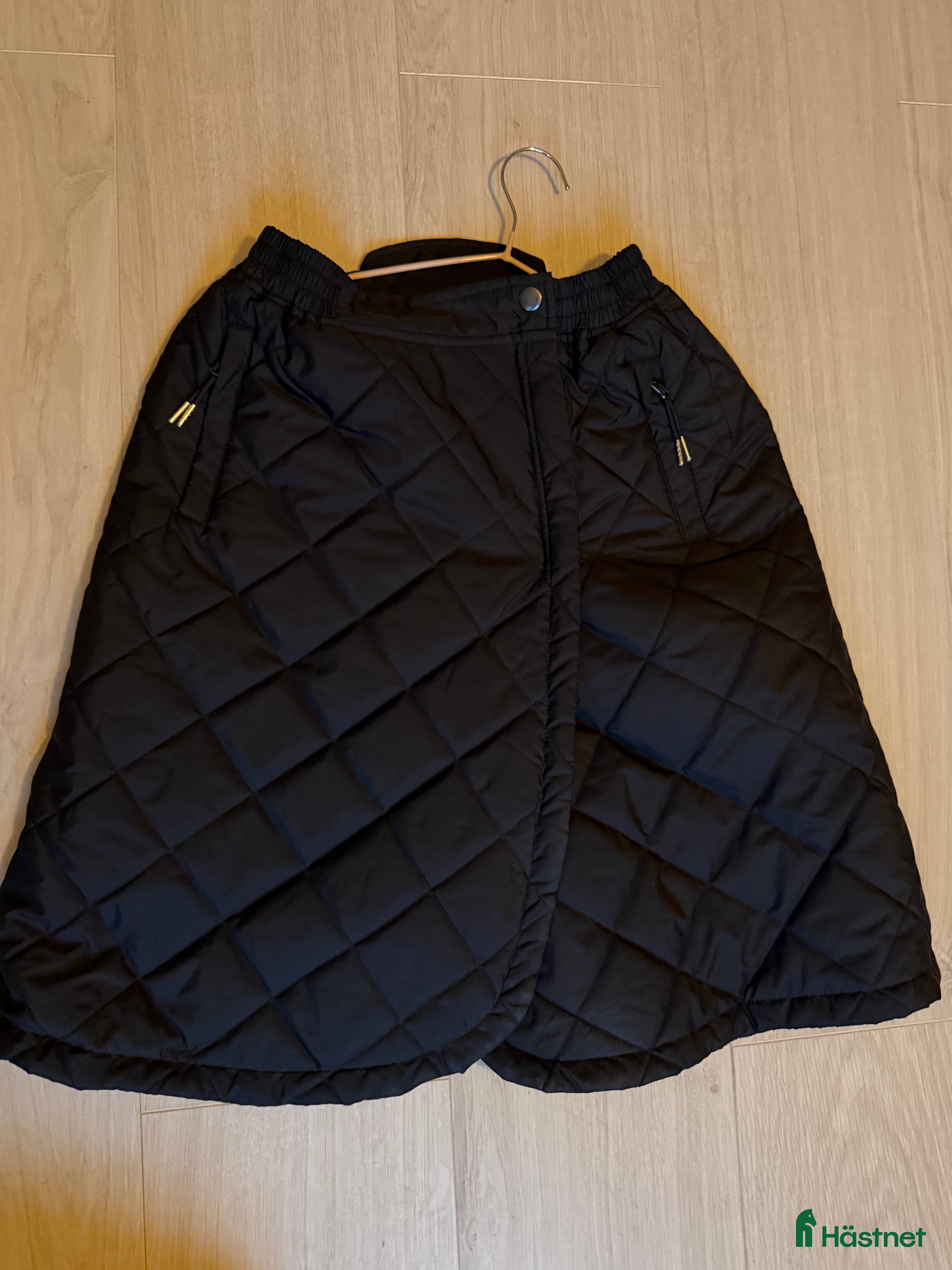 Övrigt Ridkläder ryttarutrustning till salu: Ridkjol  - Annons 4