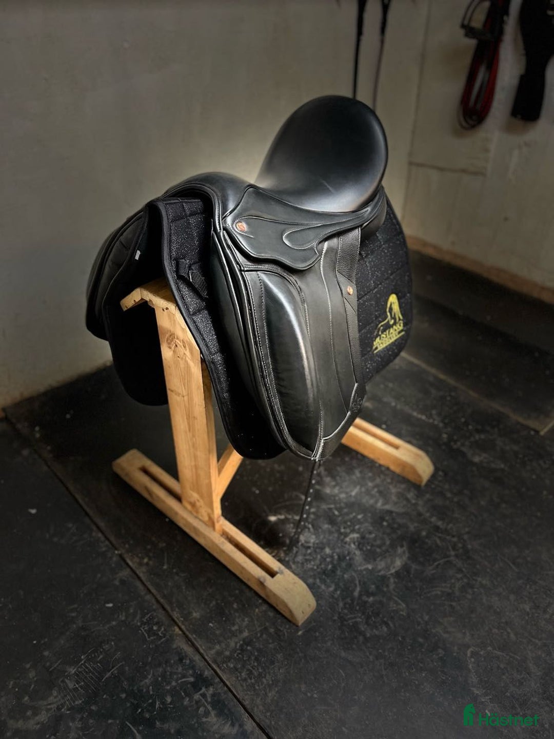 Sadlar hästutrustning till salu: REA 75% EquiTek Dressyr Adjustable  i Knivsta - Annons 2