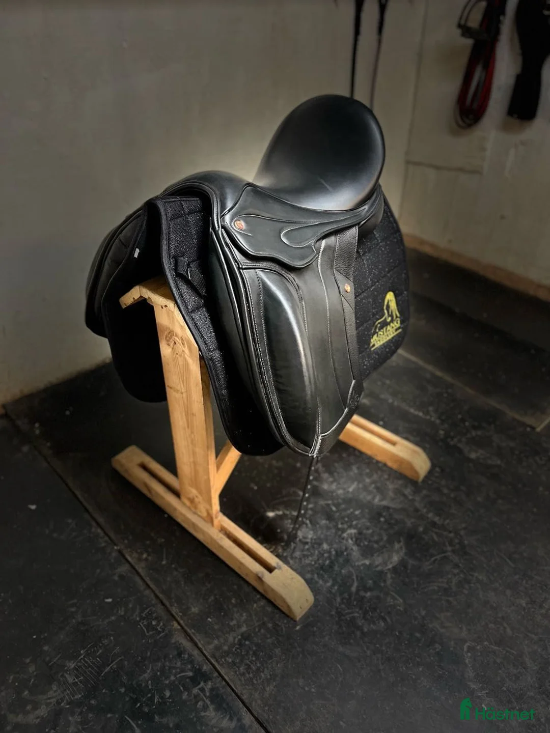 Sadlar hästutrustning till salu: REA 75% EquiTek Dressyr Adjustable  i Knivsta - Annons 2