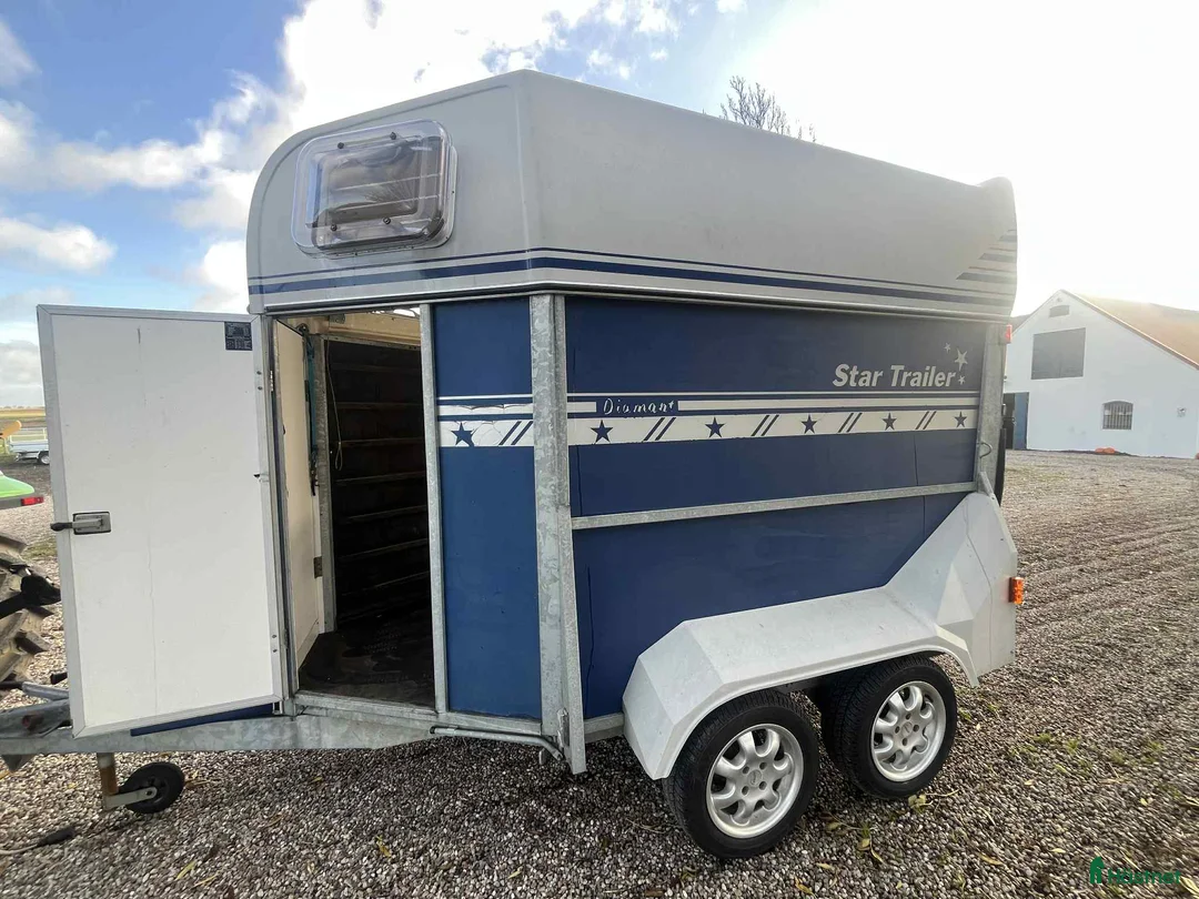 Hästtransporter  fordon & transport till salu: Nybesiktad hästtransport  i Löderup - Annons 5