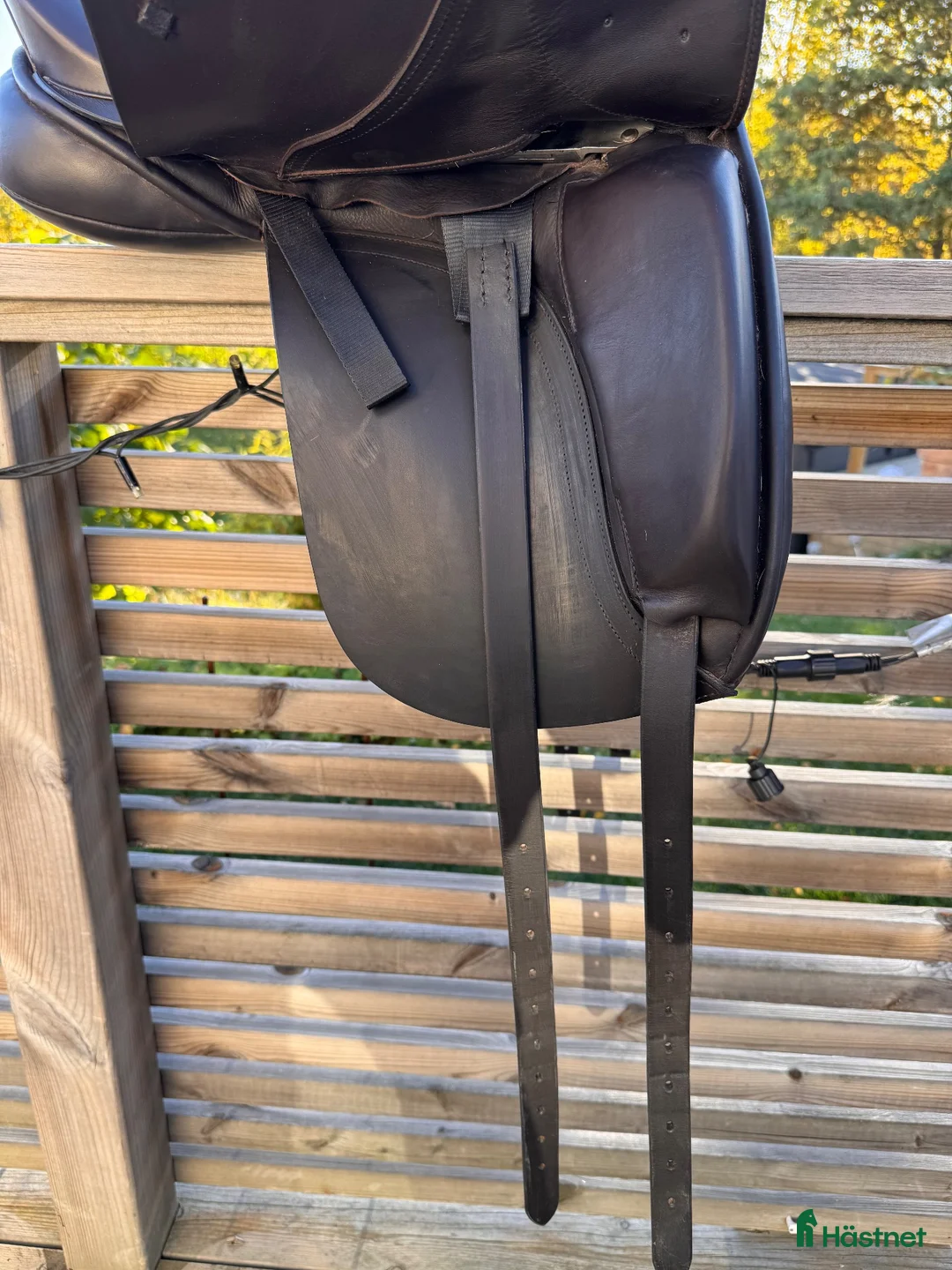 Sadlar hästutrustning till salu: Mörkbrun Jeffries Falcon Hawk 17" (M) – Välvårdad - Annons 2