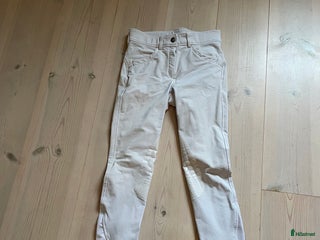 Ridbyxor ryttarutrustning till salu: Vita ridbyxor i Enskede - Annons 3