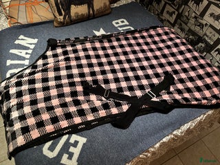 Täcken hästutrustning till salu: Teddy Fleece täcke i Sigtuna - Annons 7