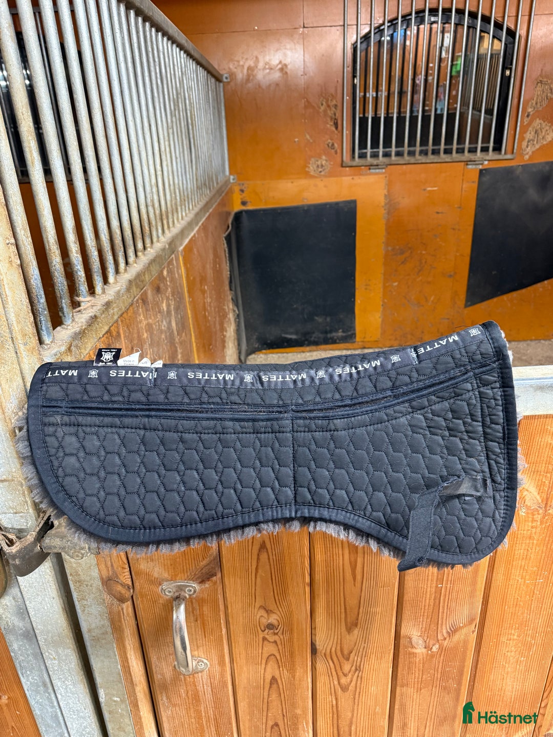 Sadeltillbehör hästutrustning till salu: Mattes korrektionspad Dressyr i Boden - Annons 1