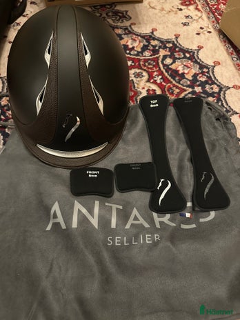Hjälmar ryttarutrustning till salu: Helt ny Antares hjälm strl S i Stockholm - Annons 3