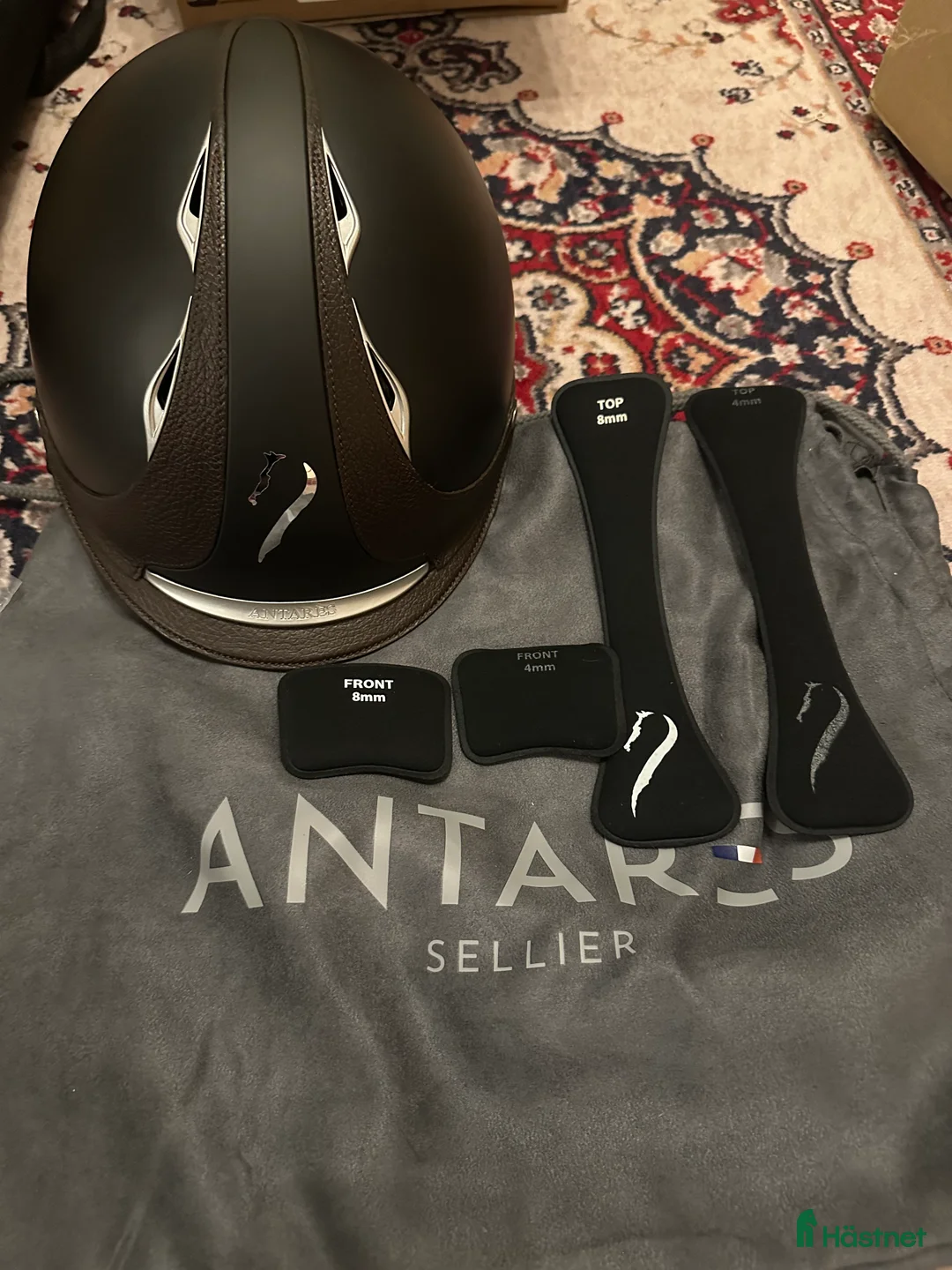 Hjälmar ryttarutrustning till salu: Helt ny Antares hjälm strl S i Stockholm - Annons 1