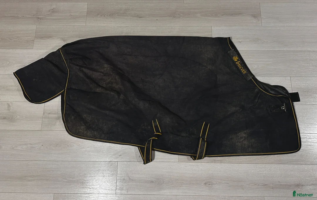 Täcken hästutrustning till salu: Bucas Irish 50g • 115 - Annons 2