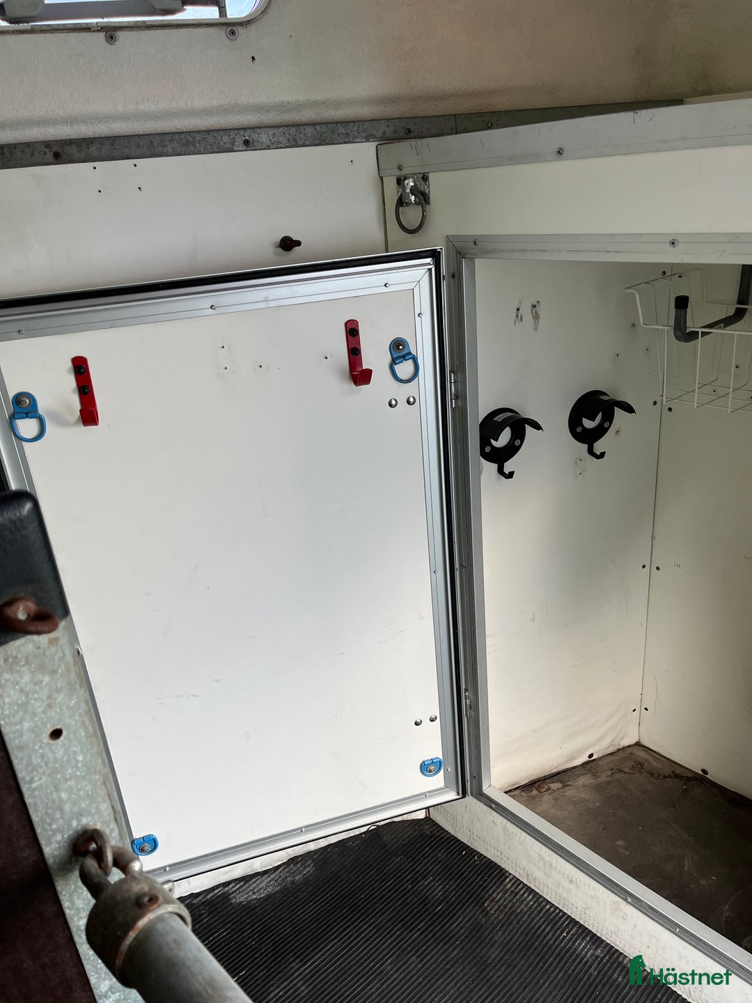 Hästtransporter  fordon & transport till salu: Stor hästtransport med sadelkammare i Glumslöv - Bild 10