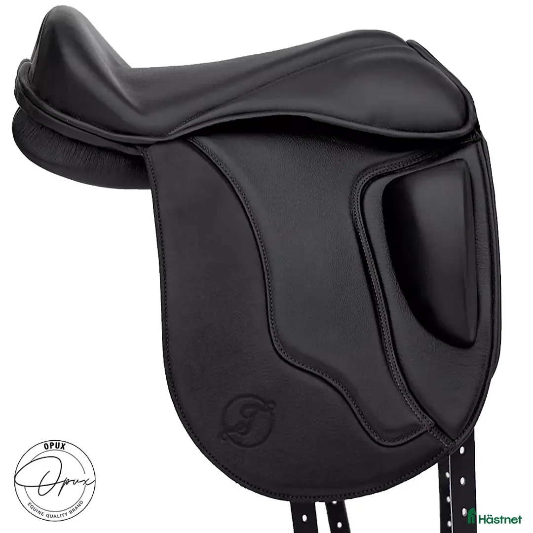 Sadlar hästutrustning till salu: SÖKER Taursadel i Töreboda - Annons 1