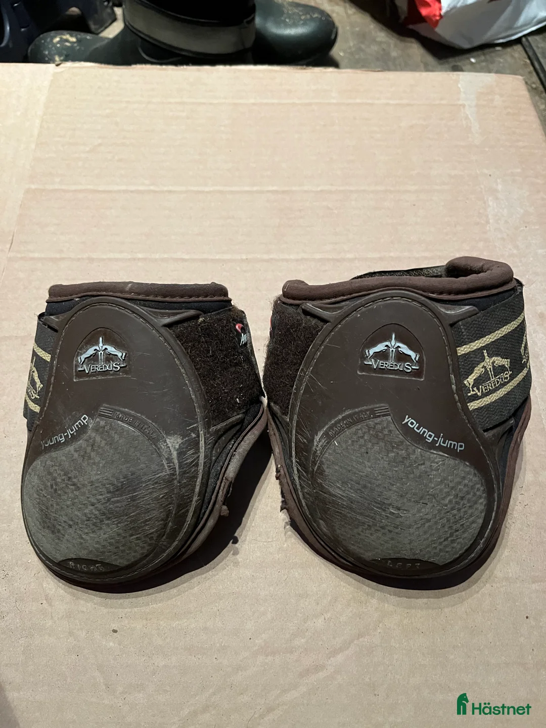 Benskydd hästutrustning till salu: Eskadron och terrängskydd i Drottningholm - Annons 3