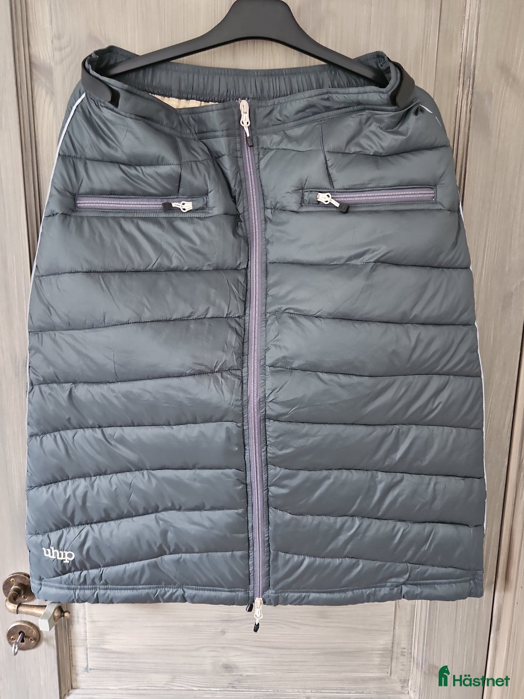 Jackor & Kavajer ryttarutrustning till salu: Uhip jacka med huva och kjol i Lur - Annons 3