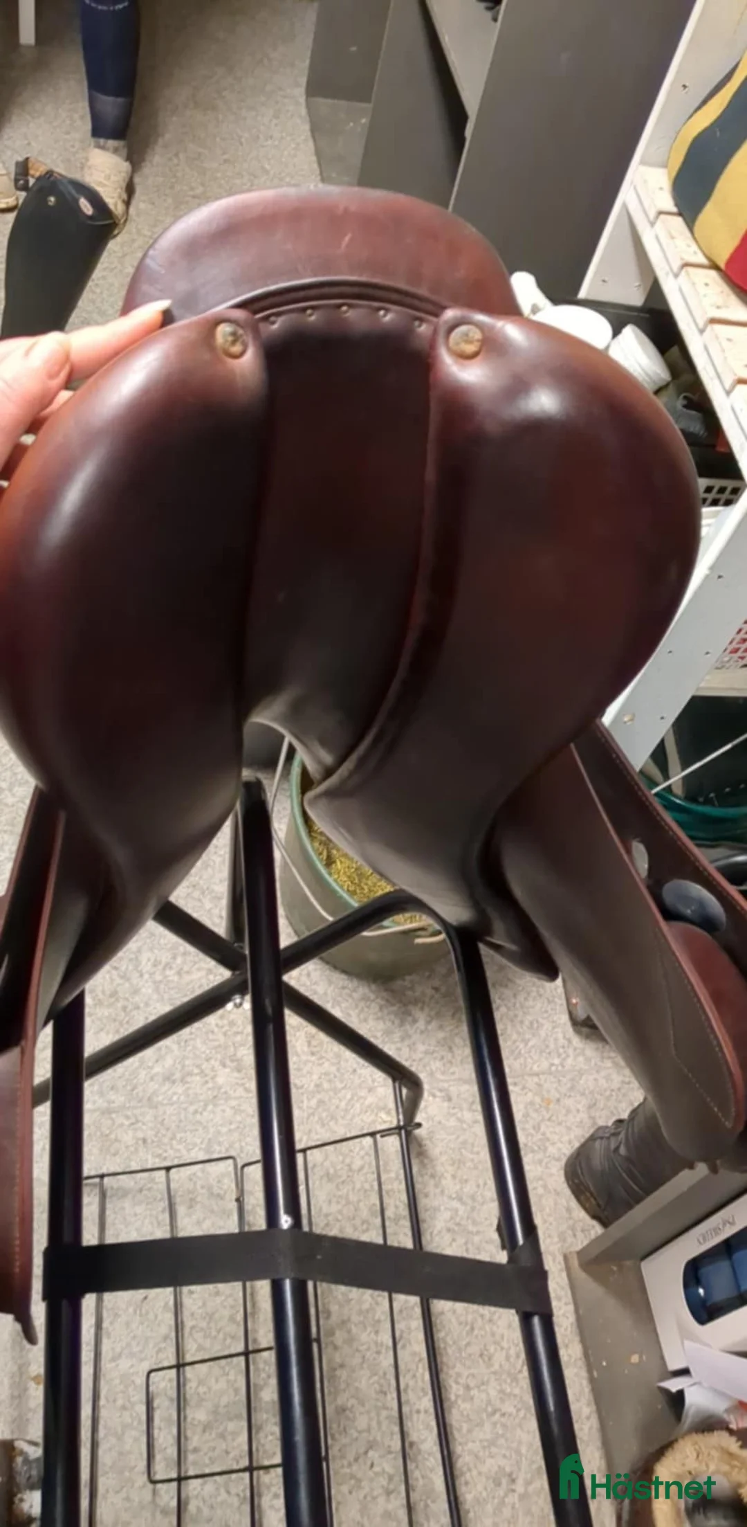 Sadlar hästutrustning till salu: Skönt kvalitetssadel till bra pris! i Ramsele - Annons 2