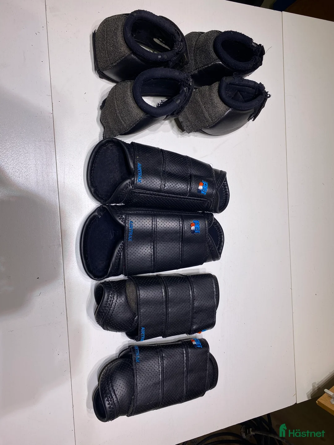 Benskydd hästutrustning till salu: Air Trax Eventing Benskydd och Boots i Kungälv - Annons 1