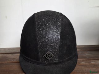 Hjälmar ryttarutrustning till salu: Charles Owen yr8 i Åmål - Annons 12