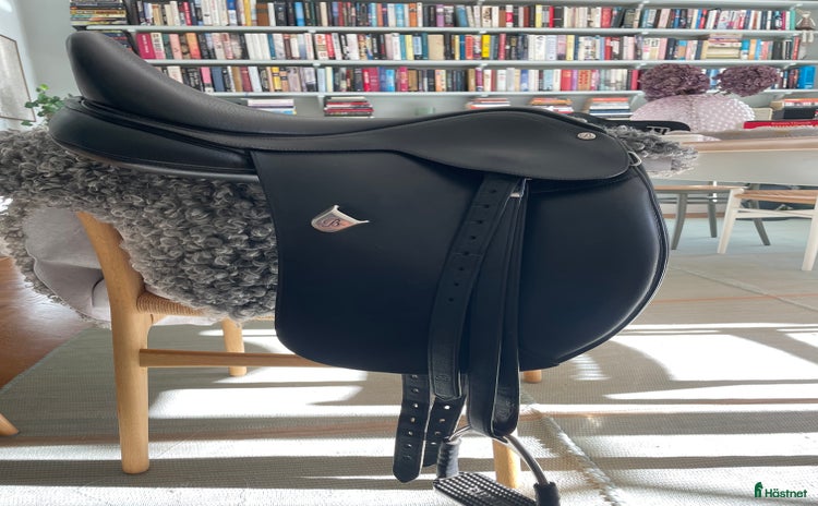 Sadlar hästutrustning till salu i Bromma - Annons 12