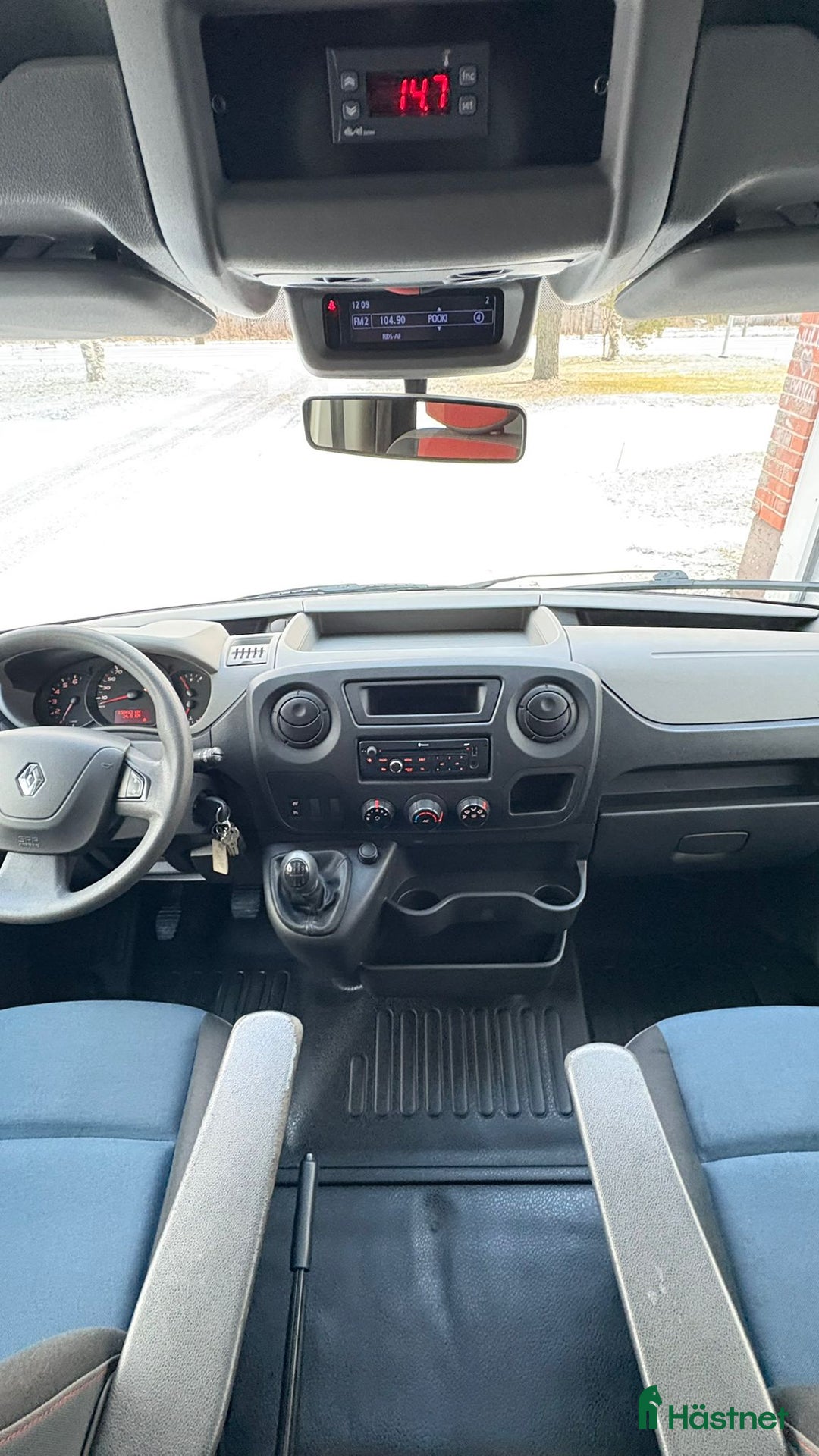 Hästlastbilar  fordon & transport till salu: 5-sitsig Theault Proteo STUTERI hästlastbil  i Stockholm - Annons 7