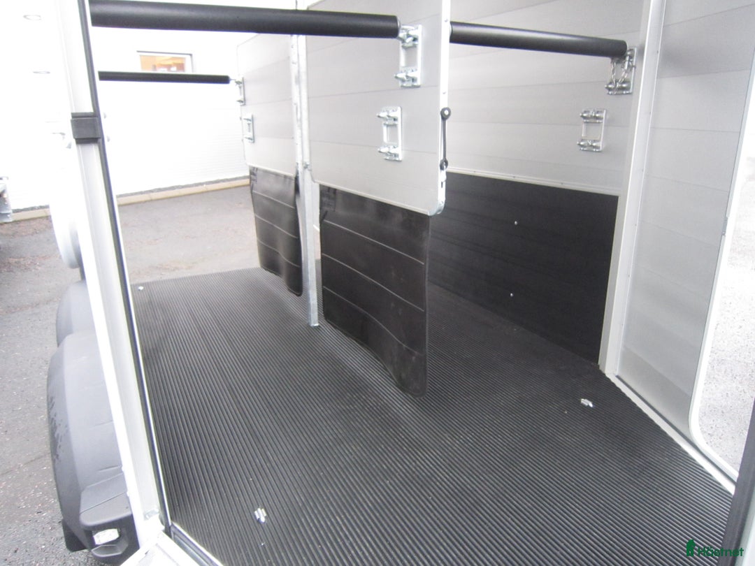 Hästtransporter  fordon & transport till salu: IFOR Williams Hästtransport HBX511! i Jönköping - Annons 8