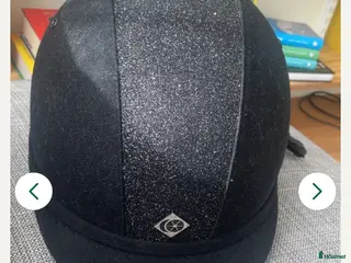 Hjälmar ryttarutrustning till salu: helt ny Charles owen hjälm - Annons 1